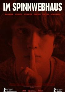 В доме из паутины 2015 скачать торрентом